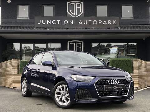 Audi A1 1.0 TCe techno Hatchback 5dr Petrol Manual Euro 6 (s/s) (90 ps)