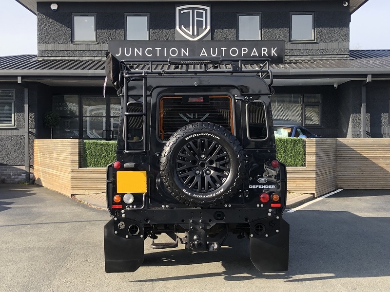 Land Rover Defender 110 TDCi XS - U1972