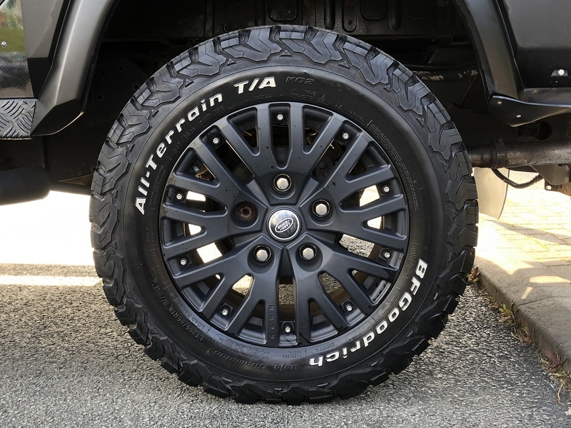 Land Rover Defender 110 TDCi XS - U1972