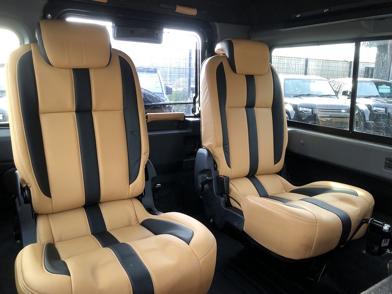 Land Rover Defender 110 TDCi XS - U1972