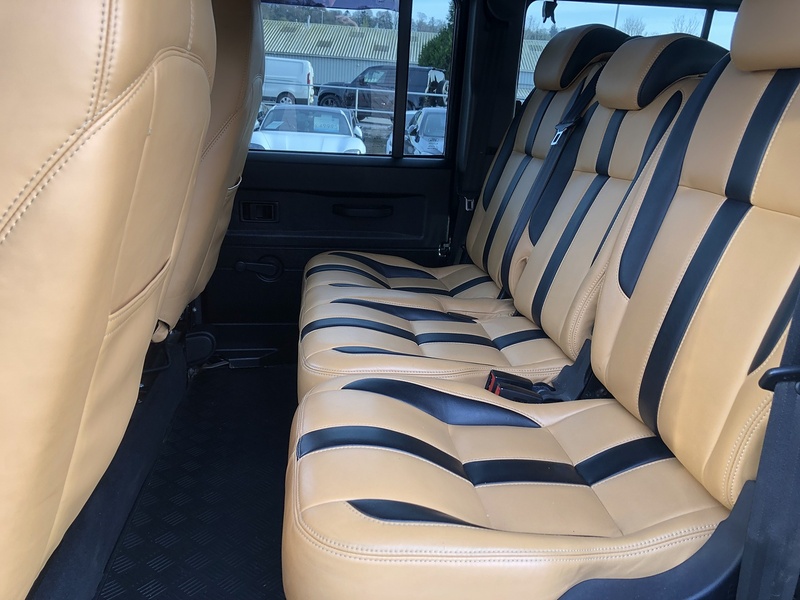 Land Rover Defender 110 TDCi XS - U1972