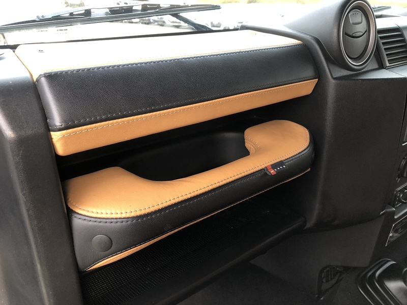 Land Rover Defender 110 TDCi XS - U1972