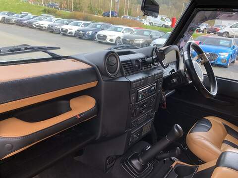 Land Rover Defender 110 TDCi XS - U1972