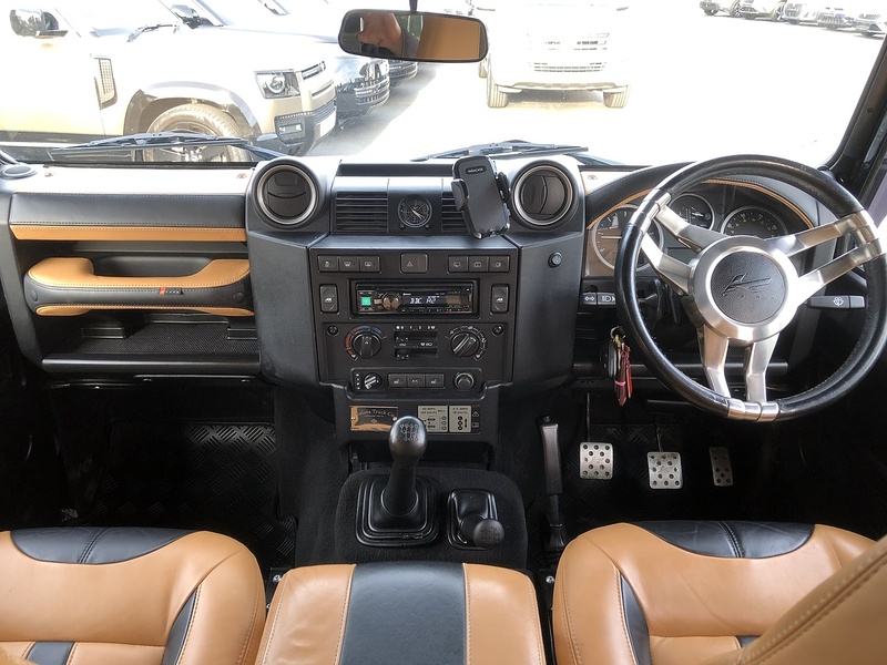 Land Rover Defender 110 TDCi XS - U1972