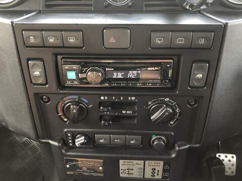 Land Rover Defender 110 TDCi XS - U1972