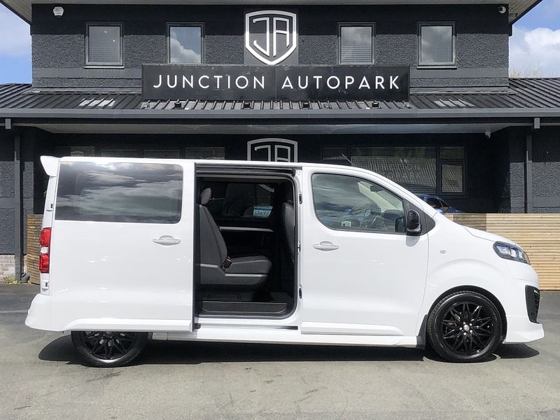 Vauxhall Vivaro Turbo D 3100 GS - U1982