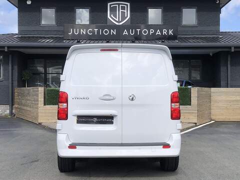 Vauxhall Vivaro Turbo D 3100 GS - U1982