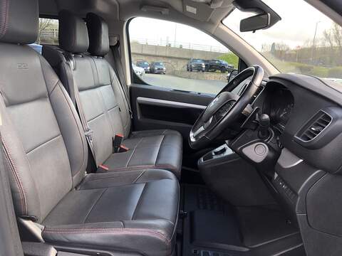 Vauxhall Vivaro Turbo D 3100 GS - U1982