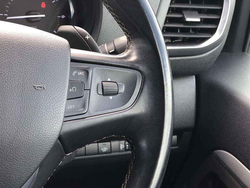 Vauxhall Vivaro Turbo D 3100 GS - U1982