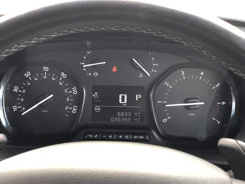 Vauxhall Vivaro Turbo D 3100 GS - U1982