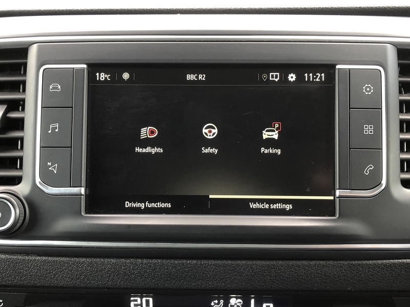 Vauxhall Vivaro Turbo D 3100 GS - U1982