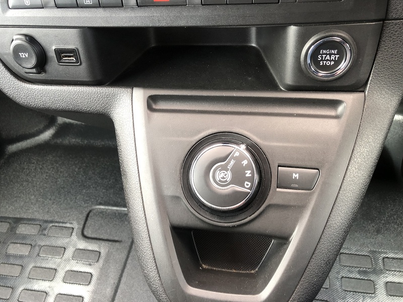 Vauxhall Vivaro Turbo D 3100 GS - U1982