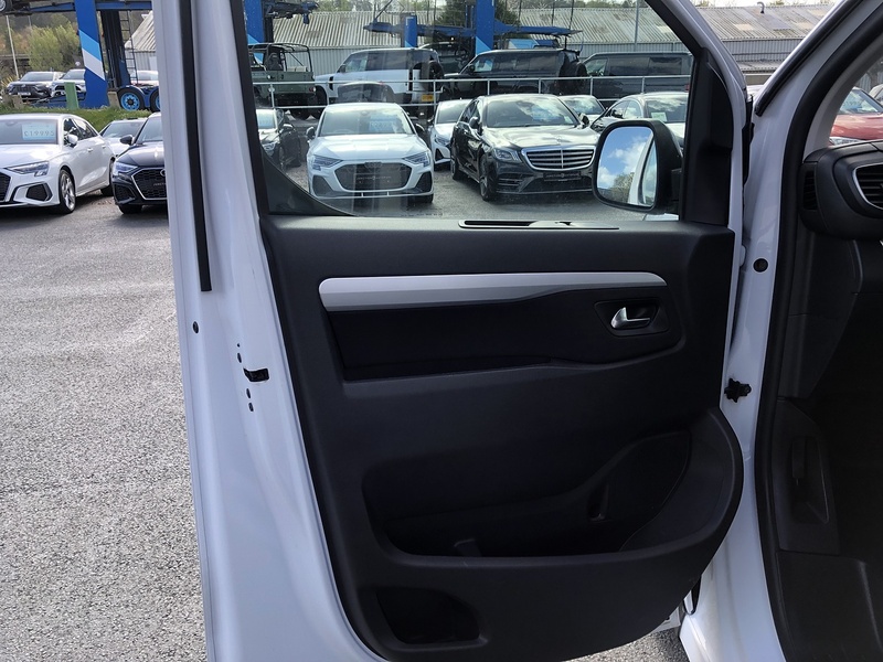 Vauxhall Vivaro Turbo D 3100 GS - U1982