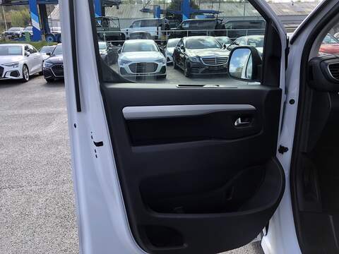 Vauxhall Vivaro Turbo D 3100 GS - U1982