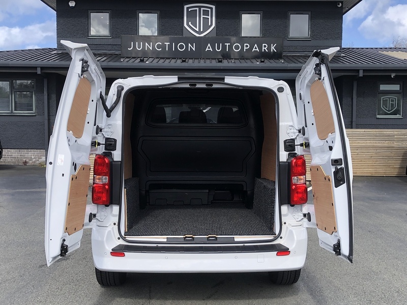 Vauxhall Vivaro Turbo D 3100 GS - U1982