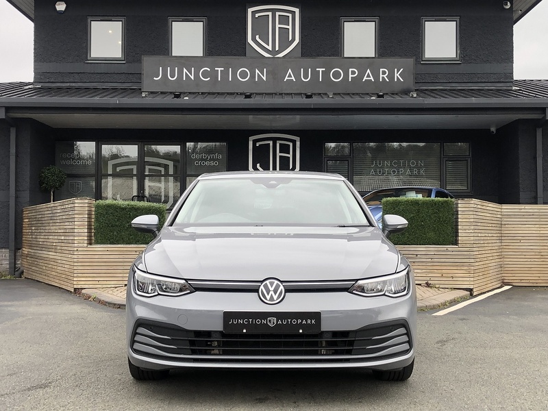 Volkswagen Golf TSI Life - U1983