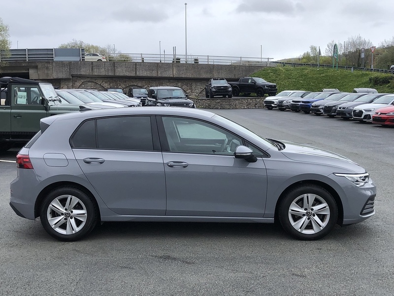 Volkswagen Golf TSI Life - U1983