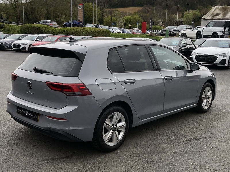 Volkswagen Golf TSI Life - U1983