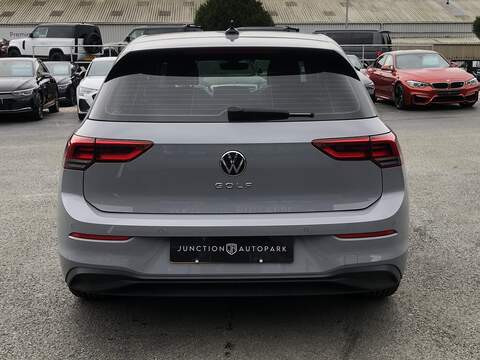 Volkswagen Golf TSI Life - U1983