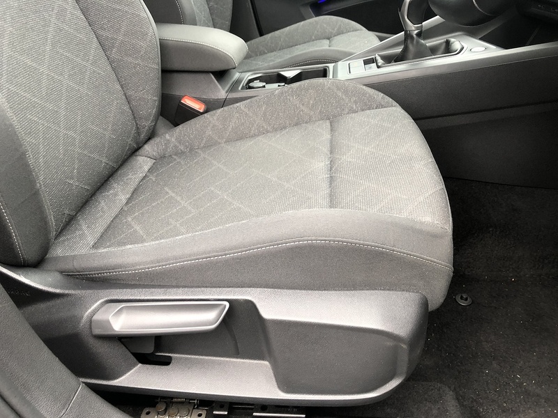 Volkswagen Golf TSI Life - U1983