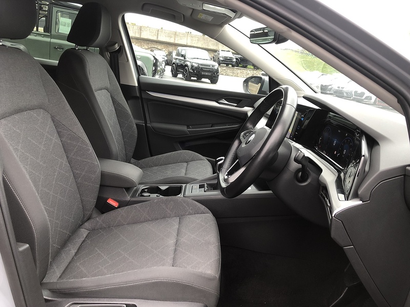 Volkswagen Golf TSI Life - U1983