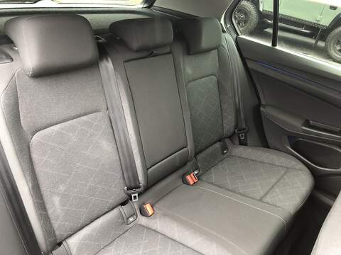 Volkswagen Golf TSI Life - U1983