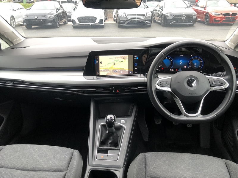 Volkswagen Golf TSI Life - U1983