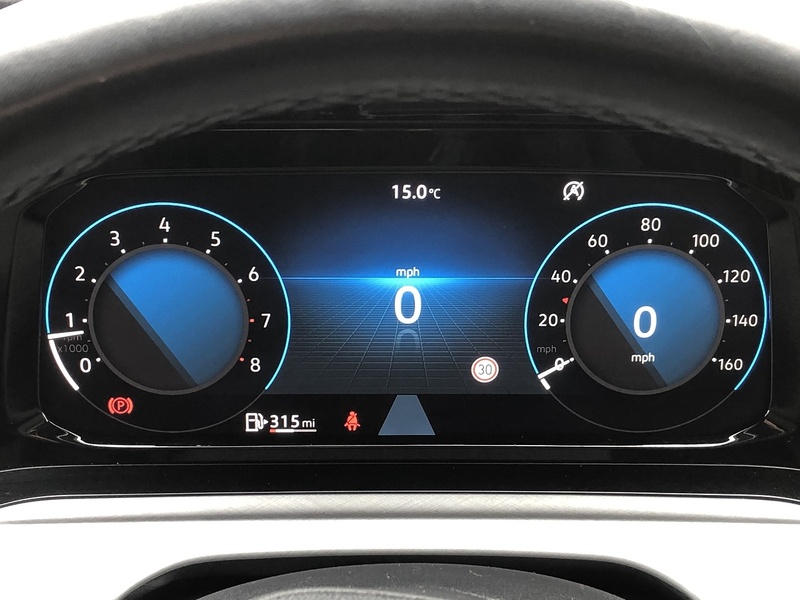 Volkswagen Golf TSI Life - U1983