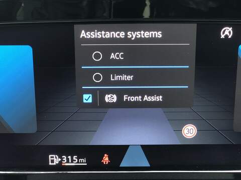 Volkswagen Golf TSI Life - U1983