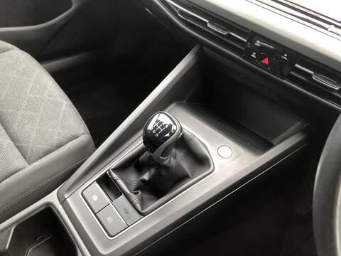 Volkswagen Golf TSI Life - U1983