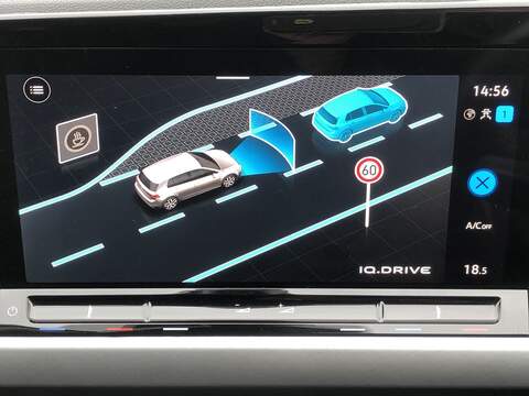 Volkswagen Golf TSI Life - U1983