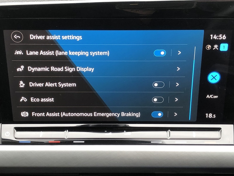 Volkswagen Golf TSI Life - U1983