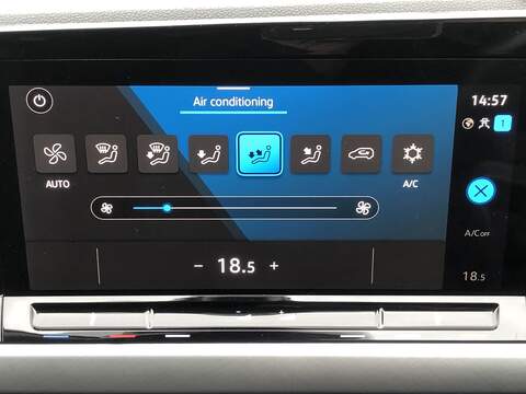 Volkswagen Golf TSI Life - U1983