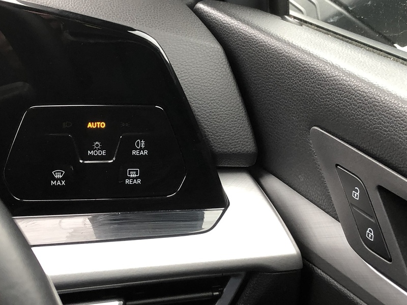 Volkswagen Golf TSI Life - U1983