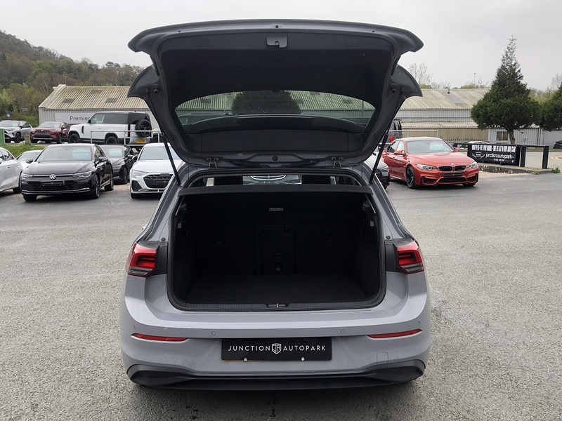 Volkswagen Golf TSI Life - U1983