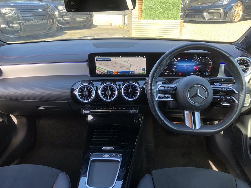 Mercedes-Benz CLA CLA200h MHEV AMG Line - U1987