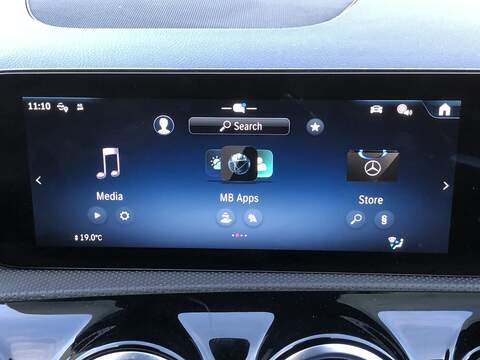 Mercedes-Benz CLA CLA200h MHEV AMG Line - U1987