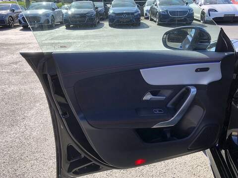 Mercedes-Benz CLA CLA200h MHEV AMG Line - U1987