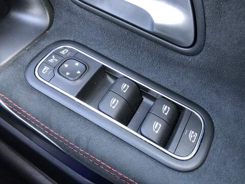 Mercedes-Benz CLA CLA200h MHEV AMG Line - U1987