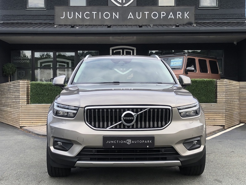 Volvo XC40 B4 MHEV Inscription Pro - U1989