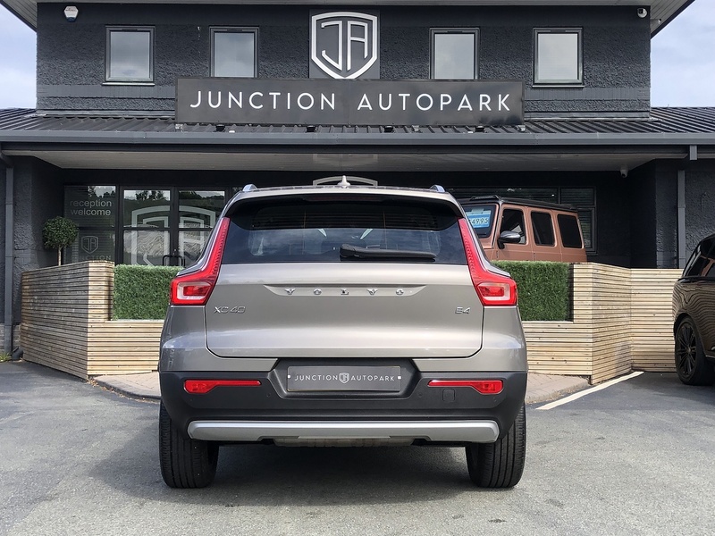 Volvo XC40 B4 MHEV Inscription Pro - U1989