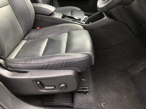 Volvo XC40 B4 MHEV Inscription Pro - U1989