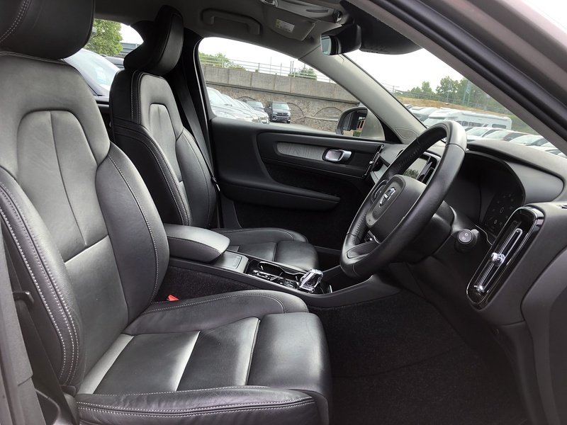 Volvo XC40 B4 MHEV Inscription Pro - U1989