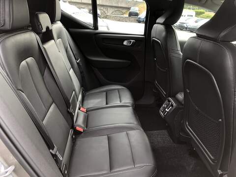 Volvo XC40 B4 MHEV Inscription Pro - U1989