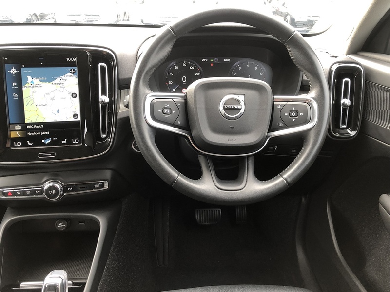 Volvo XC40 B4 MHEV Inscription Pro - U1989