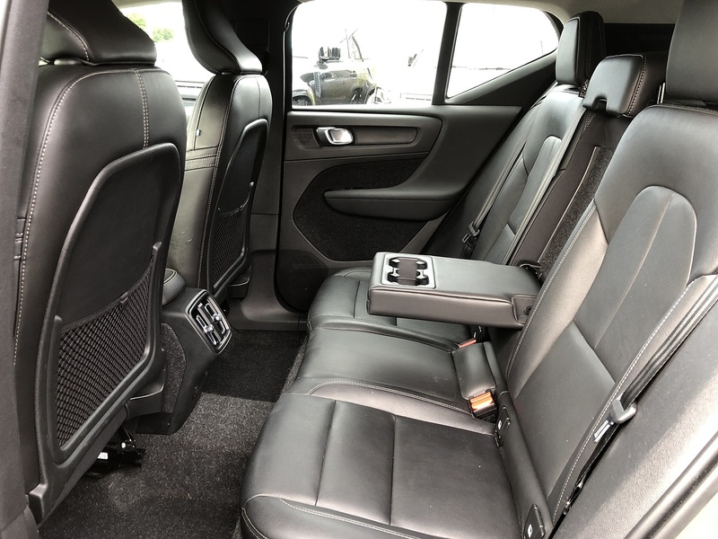 Volvo XC40 B4 MHEV Inscription Pro - U1989