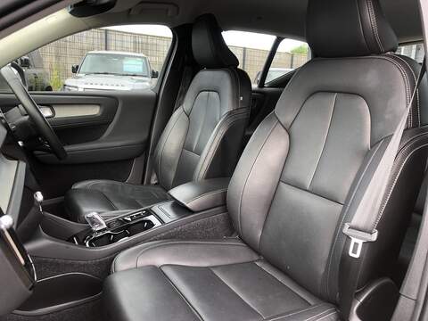Volvo XC40 B4 MHEV Inscription Pro - U1989