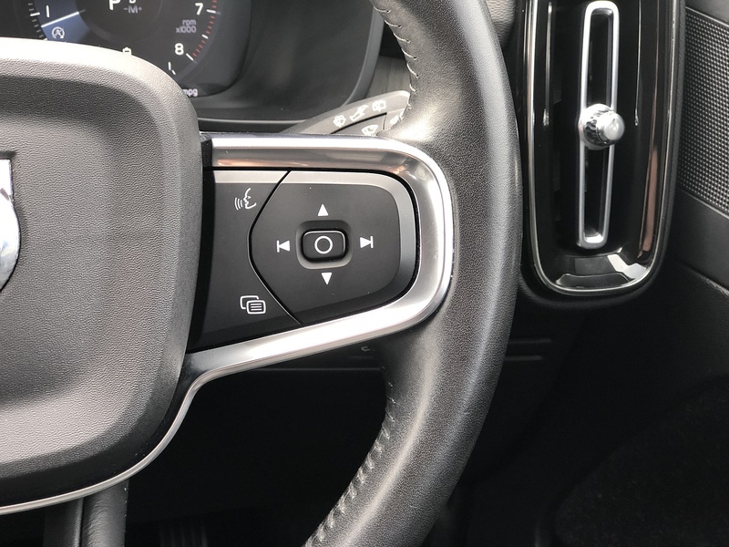 Volvo XC40 B4 MHEV Inscription Pro - U1989