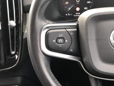 Volvo XC40 B4 MHEV Inscription Pro - U1989