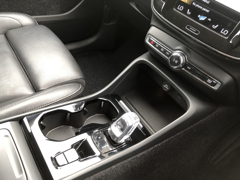 Volvo XC40 B4 MHEV Inscription Pro - U1989